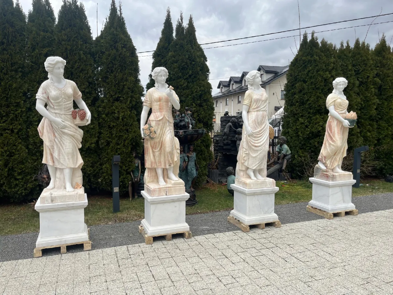 pielęgnacja rzeźby marmurowej