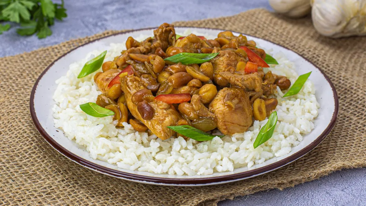 dania z sosem sojowym i jego zamiennikami