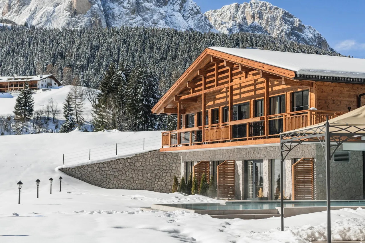 Chalet di lusso in montagna Dolomiti neve Capodanno