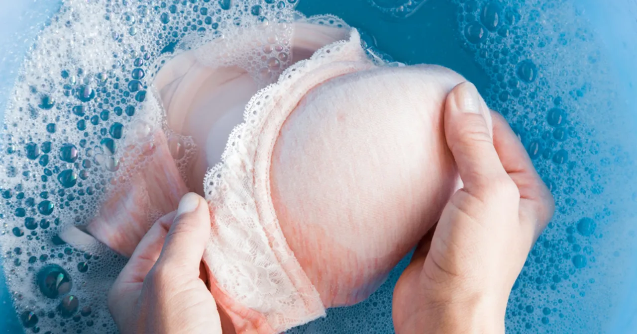 pranie ręczne biustonosza krok po kroku