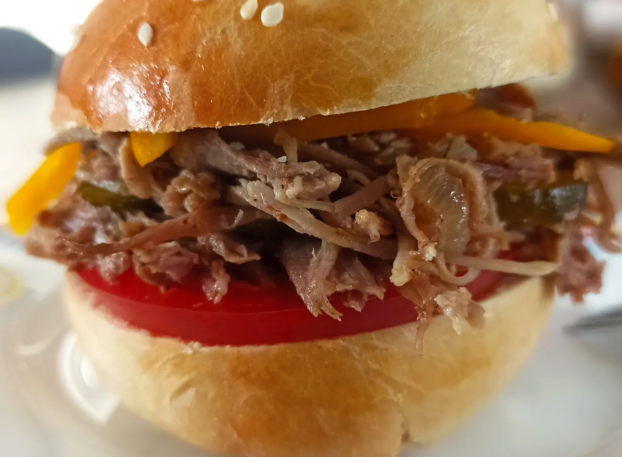 szarpane mięso z żeberek