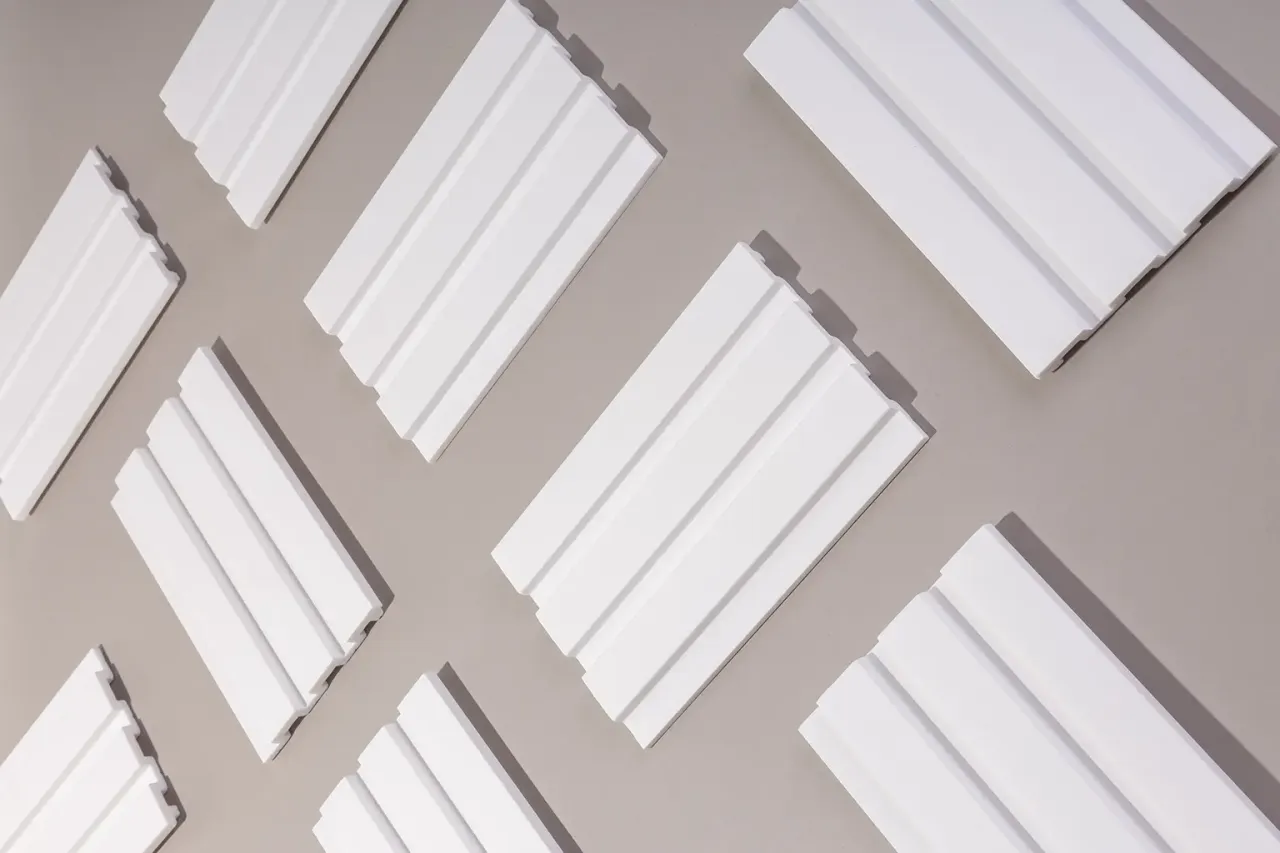 przygotowanie listew poliuretanowych do malowania czyszczenie matowienie