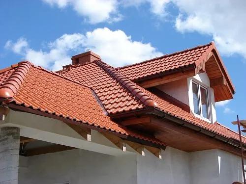 skomplikowany dach lukarny