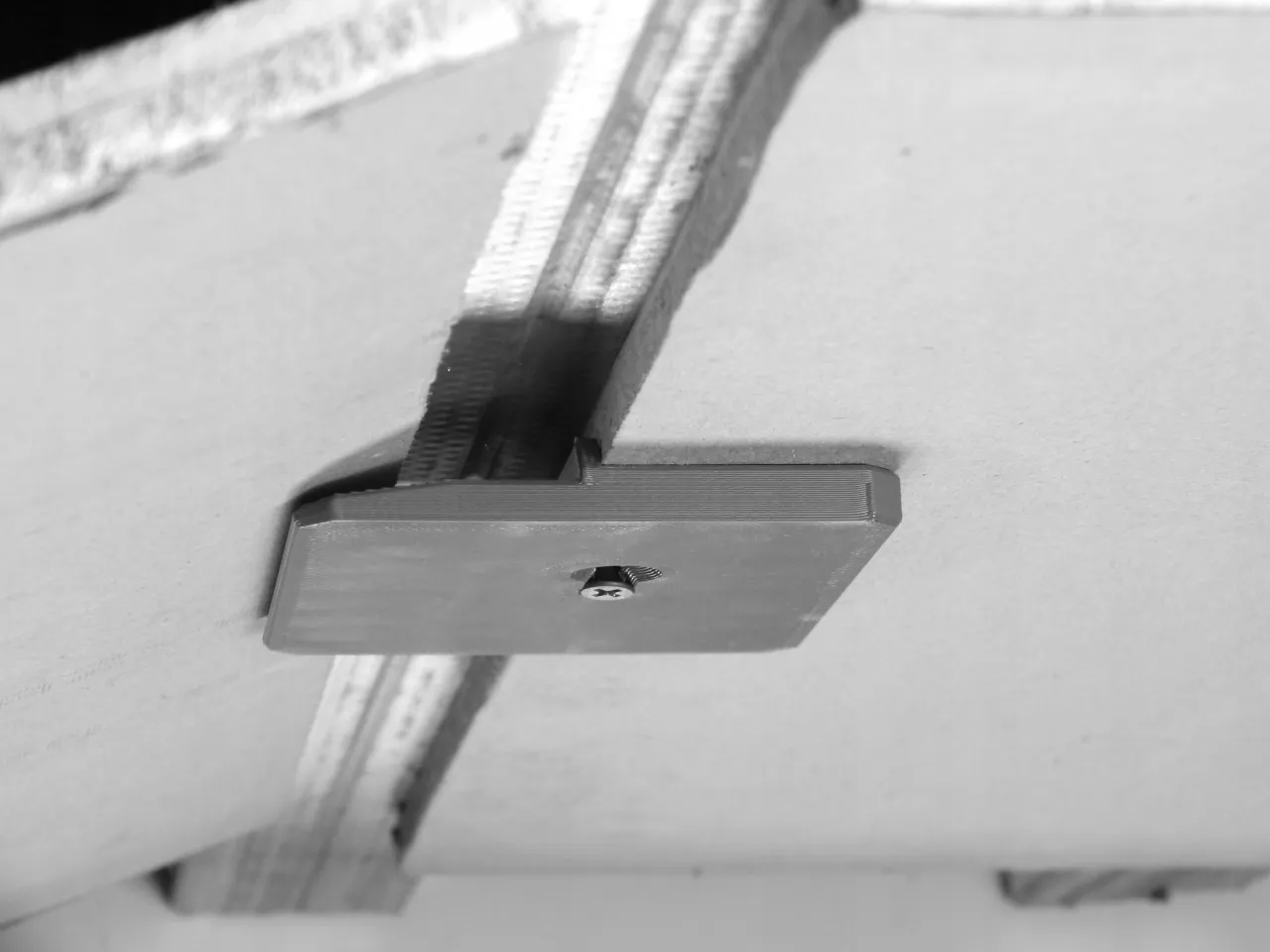 narzędzia do montażu płytek gipsowych