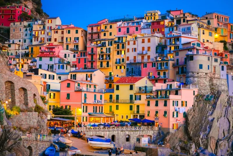 Cinque Terre kolorowe domki wybrzeże