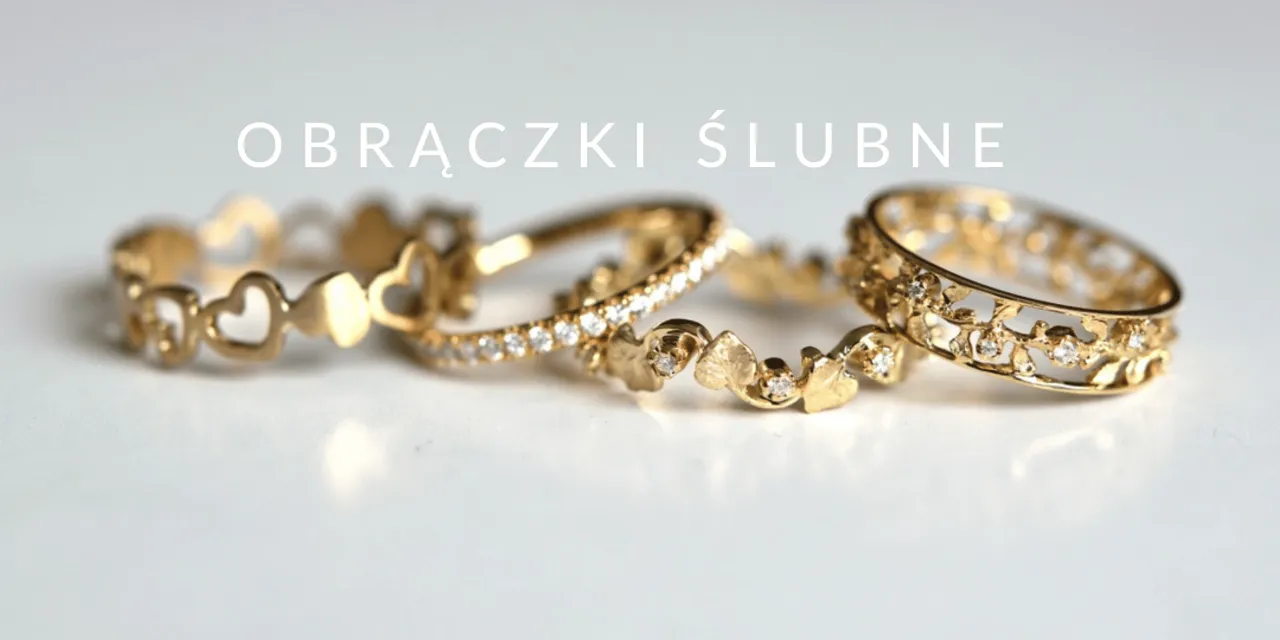 Złote obrączki symbol ślubu i miłości