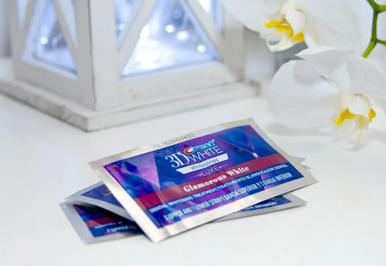 Produkty do domowego wybielania zębów: paski, pasty, żele