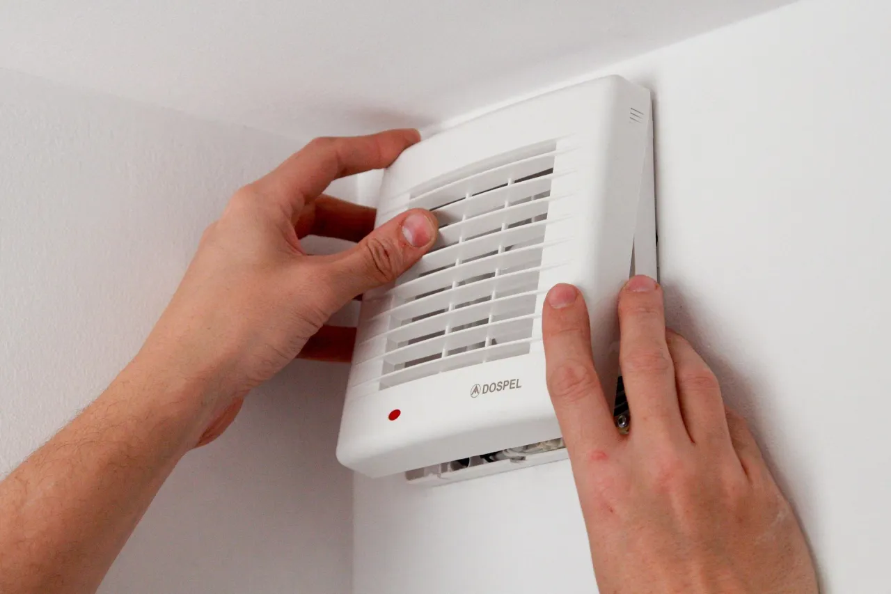 Narzędzia elektryczne do podłączenia wentylatora łazienkowego