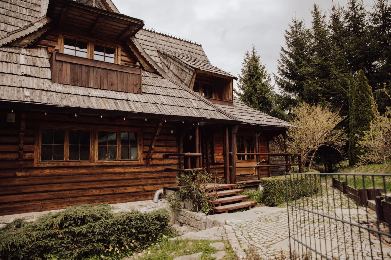 rodzaje nocleg&oacute;w G&oacute;ry Sowie agroturystyka domek pensjonat