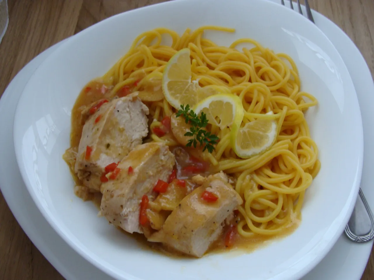 kremowy sos śmietanowy do makaronu z kurczakiem