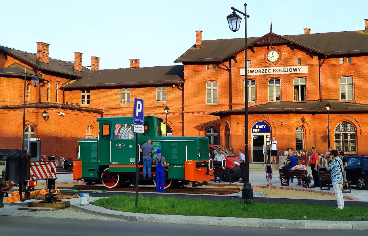 Stacja kolejowa Lębork przesiadka pociąg regionalny