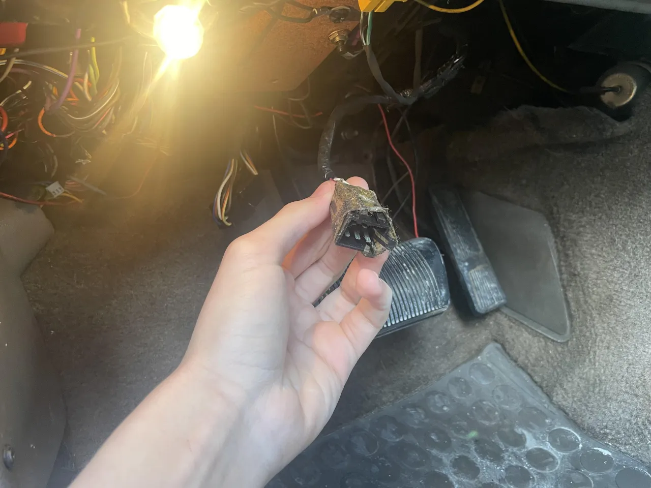 Gniazdo OBD2 w samochodzie Jeep