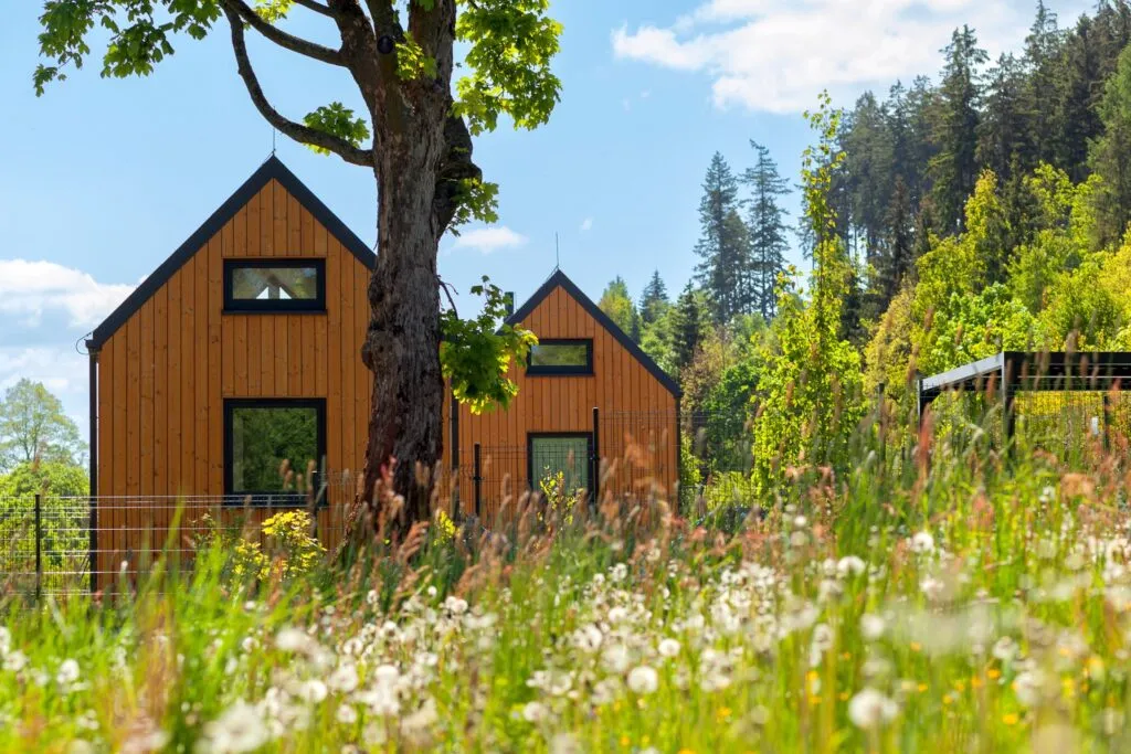 różne typy noclegów góry sowie