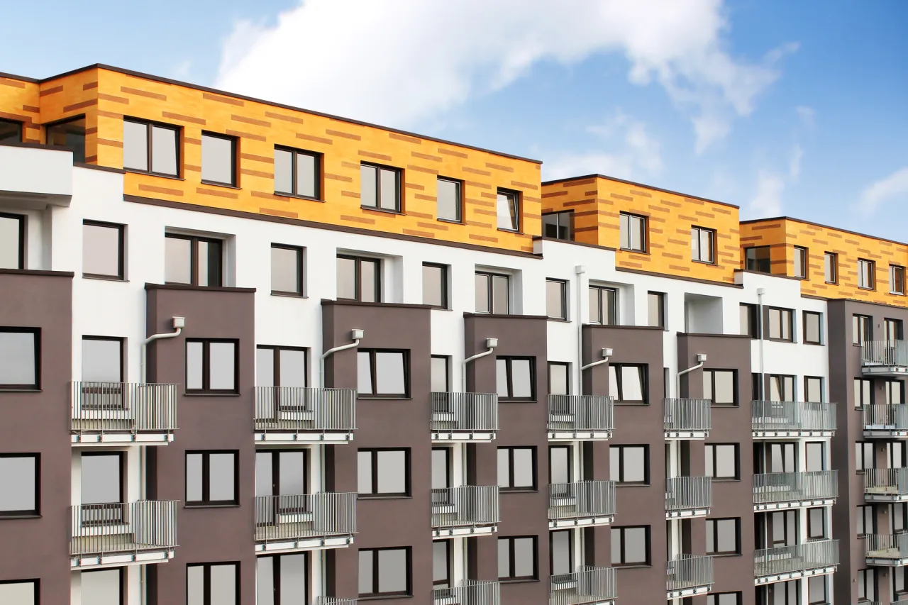 Porównanie kosztów zakupu nieruchomości VAT PCC