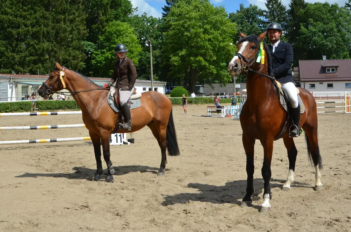 studenci jeździectwa UWM Olsztyn