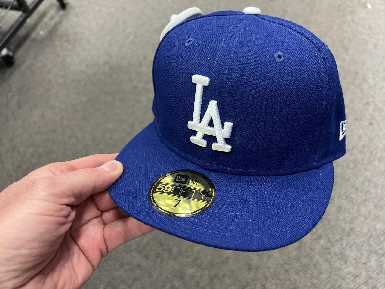 naklejka na daszku fullcap new era