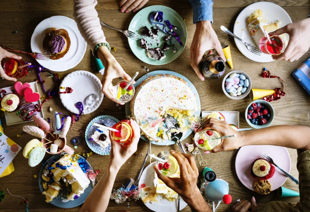 planowanie menu urodzinowe, lista gości, organizacja przyjęcia