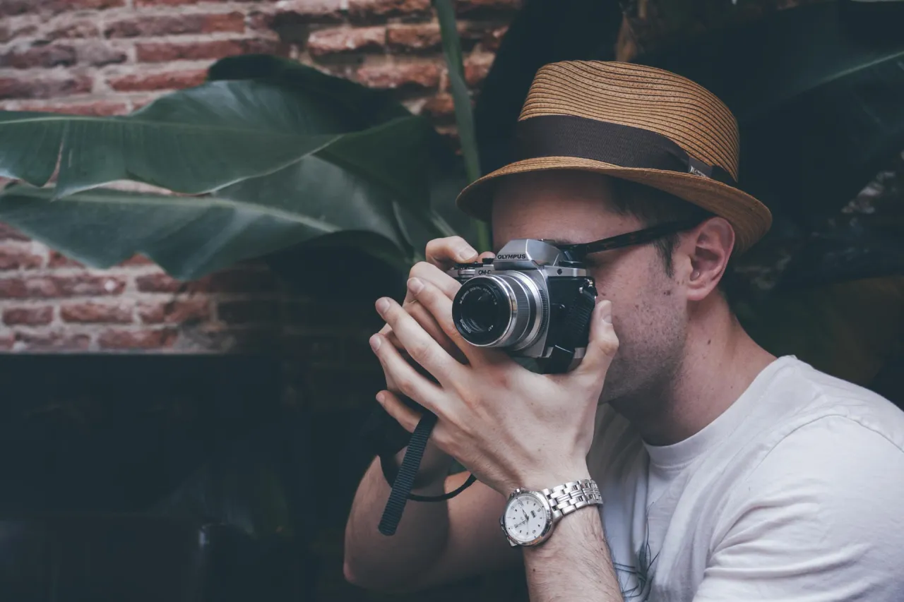 Olympus M. Zuiko 45mm f/1.8 sample portrait