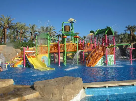 Reef Oasis Beach Resort Aqua Park scivoli piscine bambini