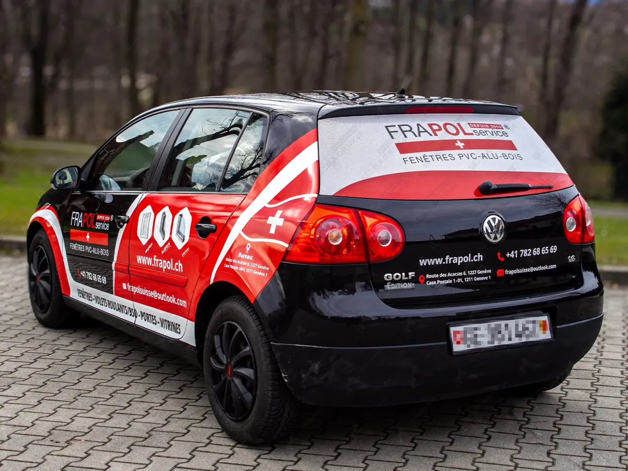 Przykładowe oklejone samochody r&oacute;żnych typ&oacute;w