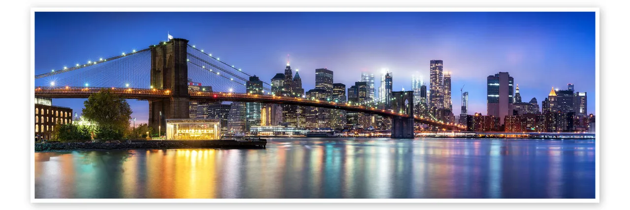 Panorama der Skyline von Manhattan mit Brooklyn Bridge