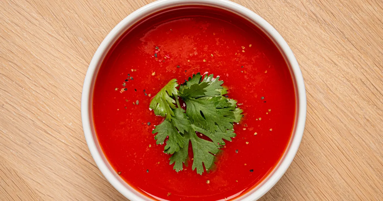 Zdrowa zupa pomidorowa składniki por&oacute;wnanie