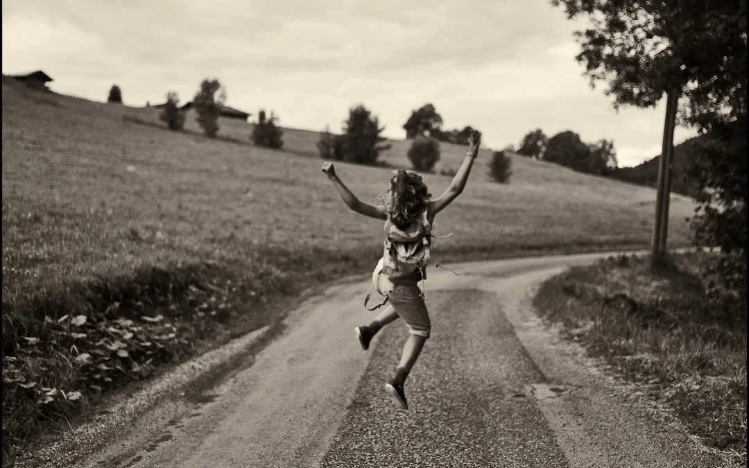 szczęśliwy początkujący biegacz