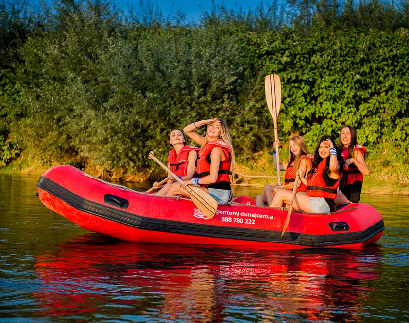 Rodzaje kajak&oacute;w i ponton&oacute;w na Dunajcu