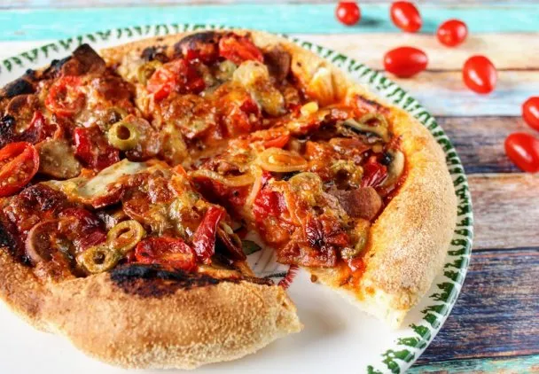 ciasto na pizzę wyrastające