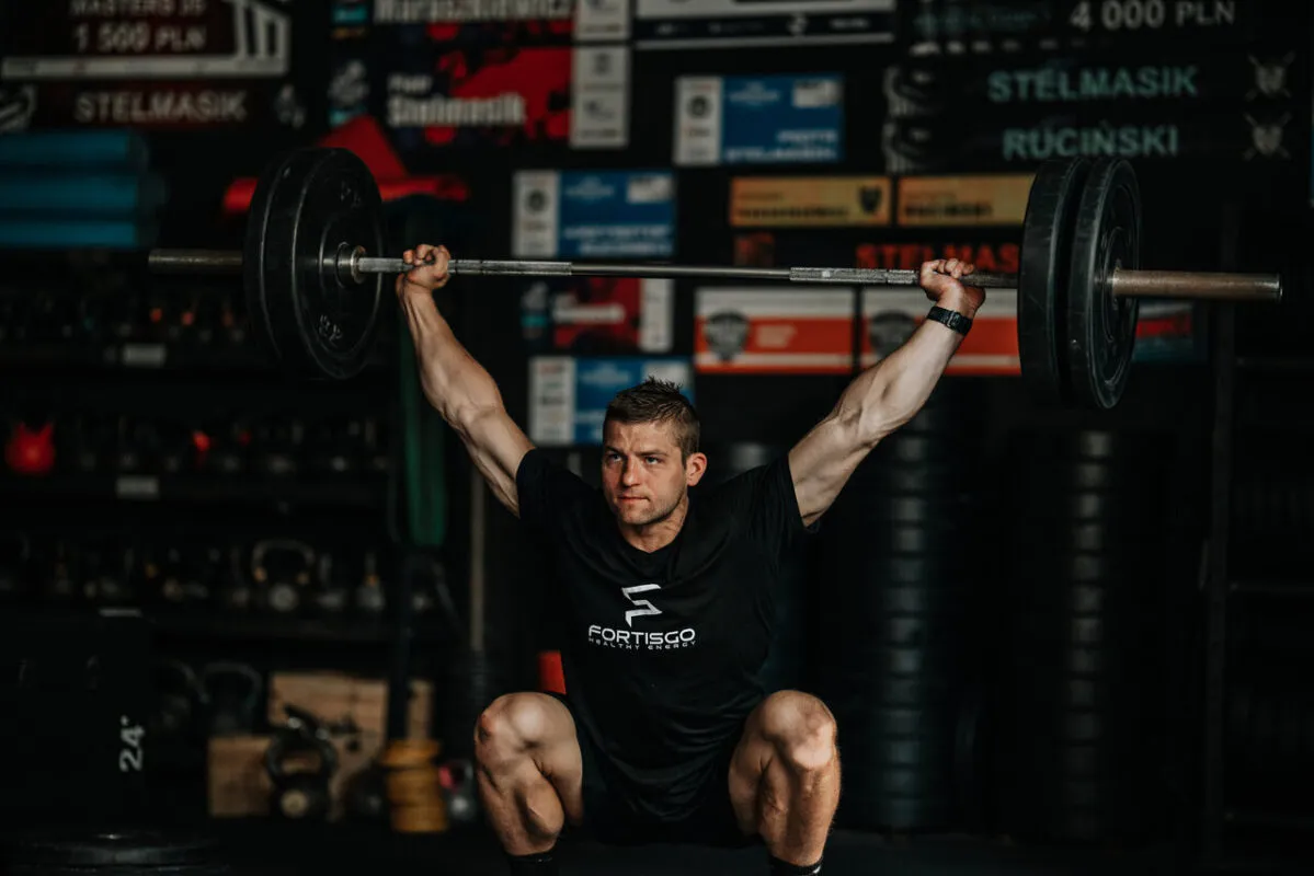 Historia i filozofia CrossFit, ludzie trenujący CrossFit