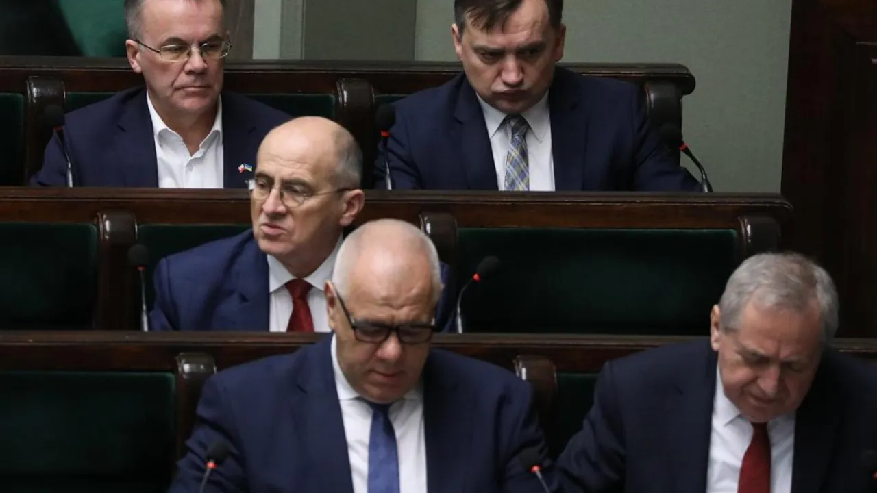 Zdjęcie Czy PiS wprowadzi bykowe? Oto co mówią eksperci i politycy