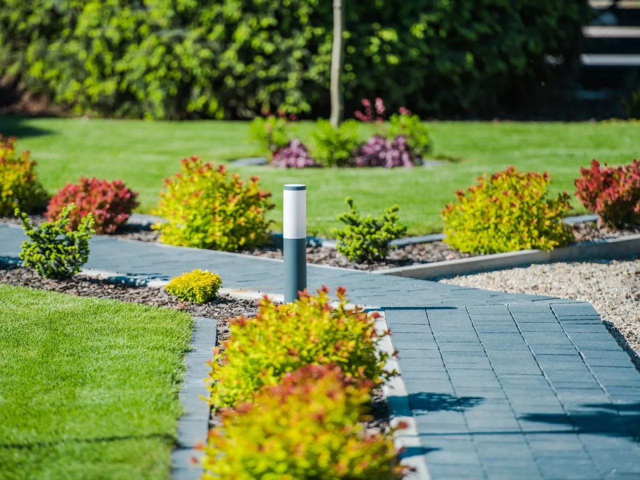 Nowoczesne ścieżki ogrodowe inspiracje