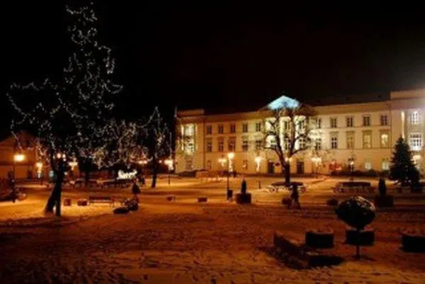 Radom Rynek Stare Miasto nocą