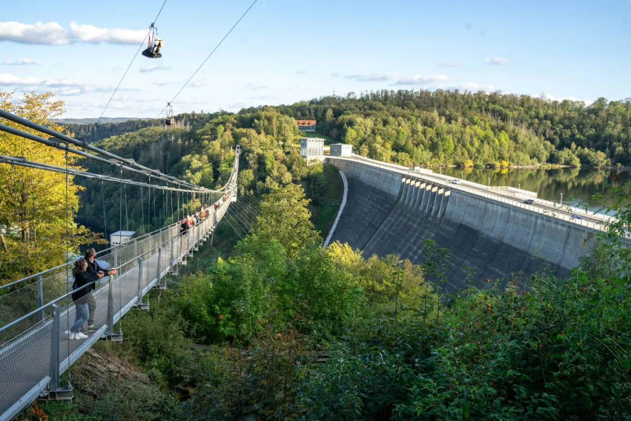 Titan RT Hängebrücke Rappbodetalsperre Gigaswing Harzdrenalin