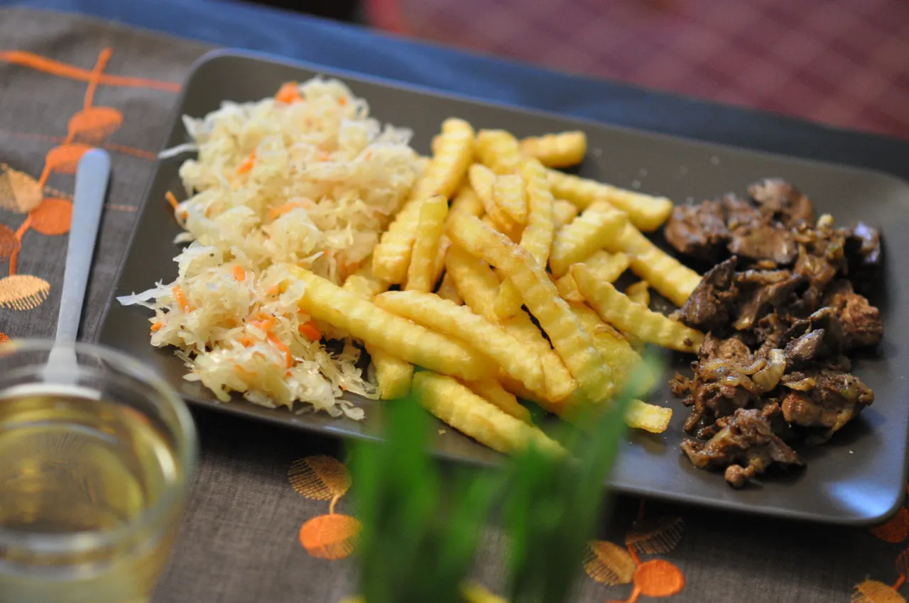 oczyszczona wątróbka drobiowa moczona w mleku