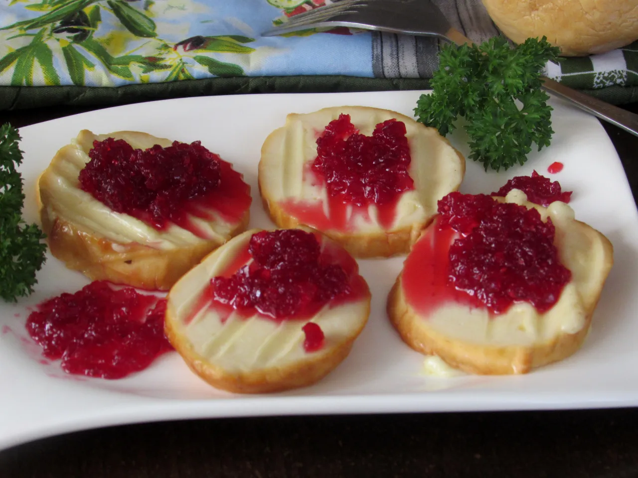 oscypek z żurawiną i boczkiem