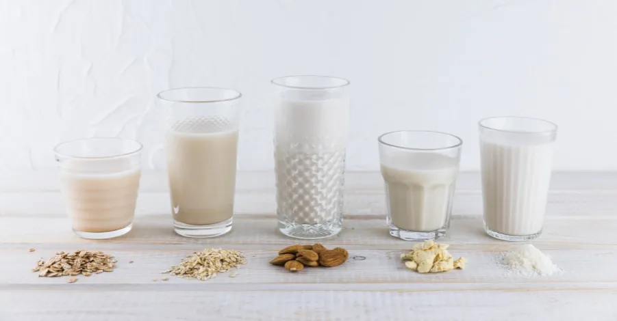 Jak spieniać mleko roślinne w domu