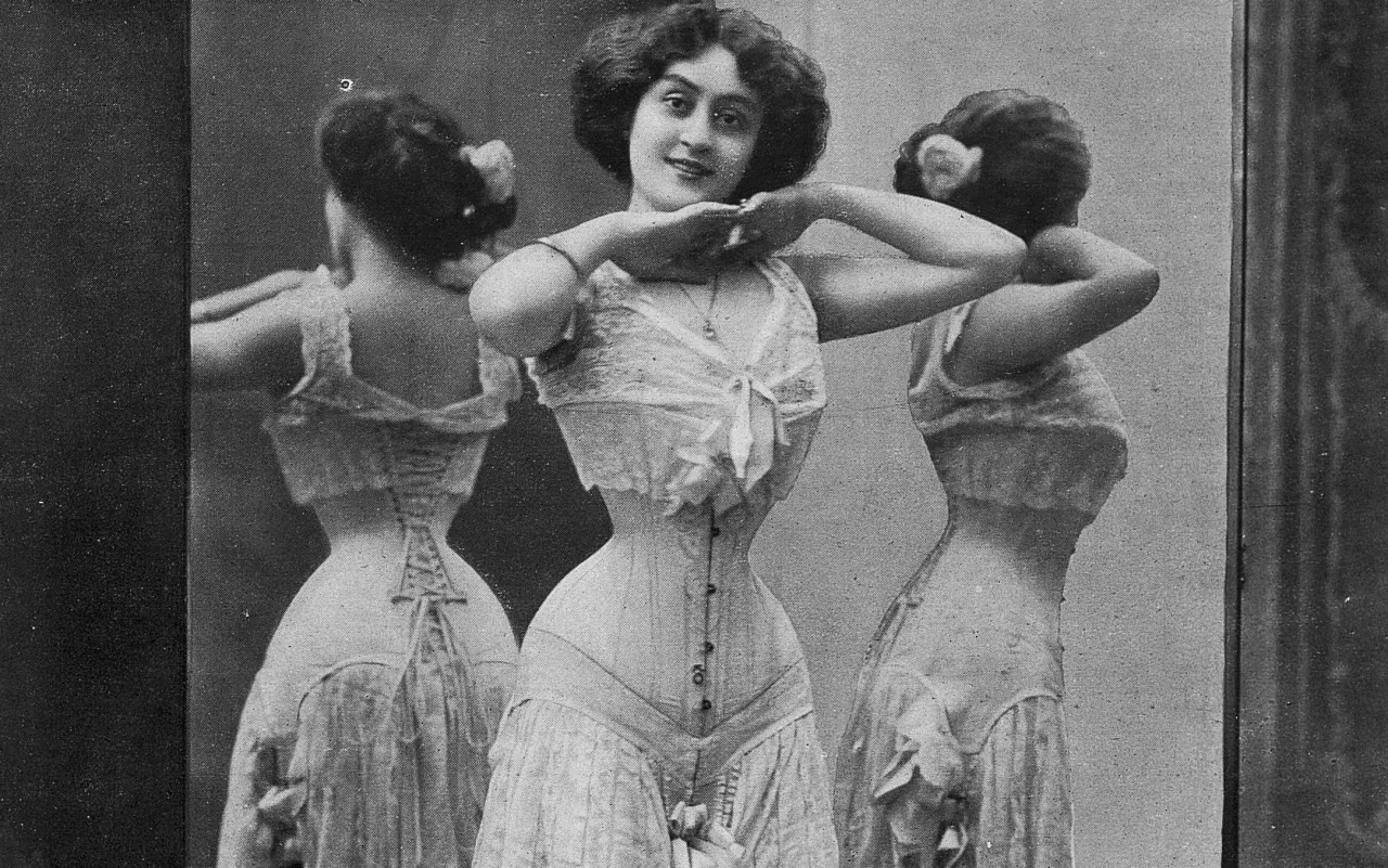 Kobiety w gorsetach historyczne zdjęcia