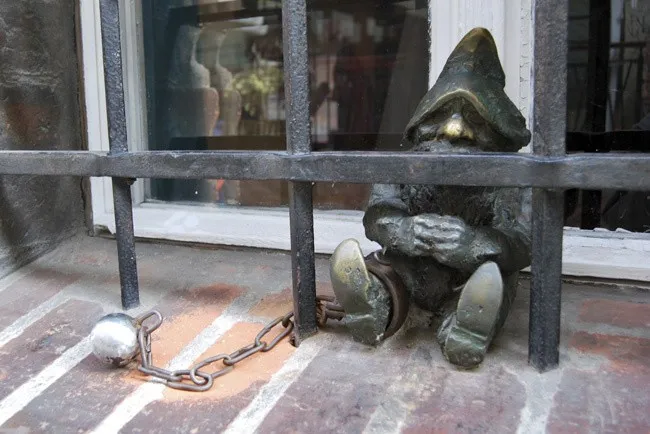 Ł&oacute;dź murale, Wrocław krasnale