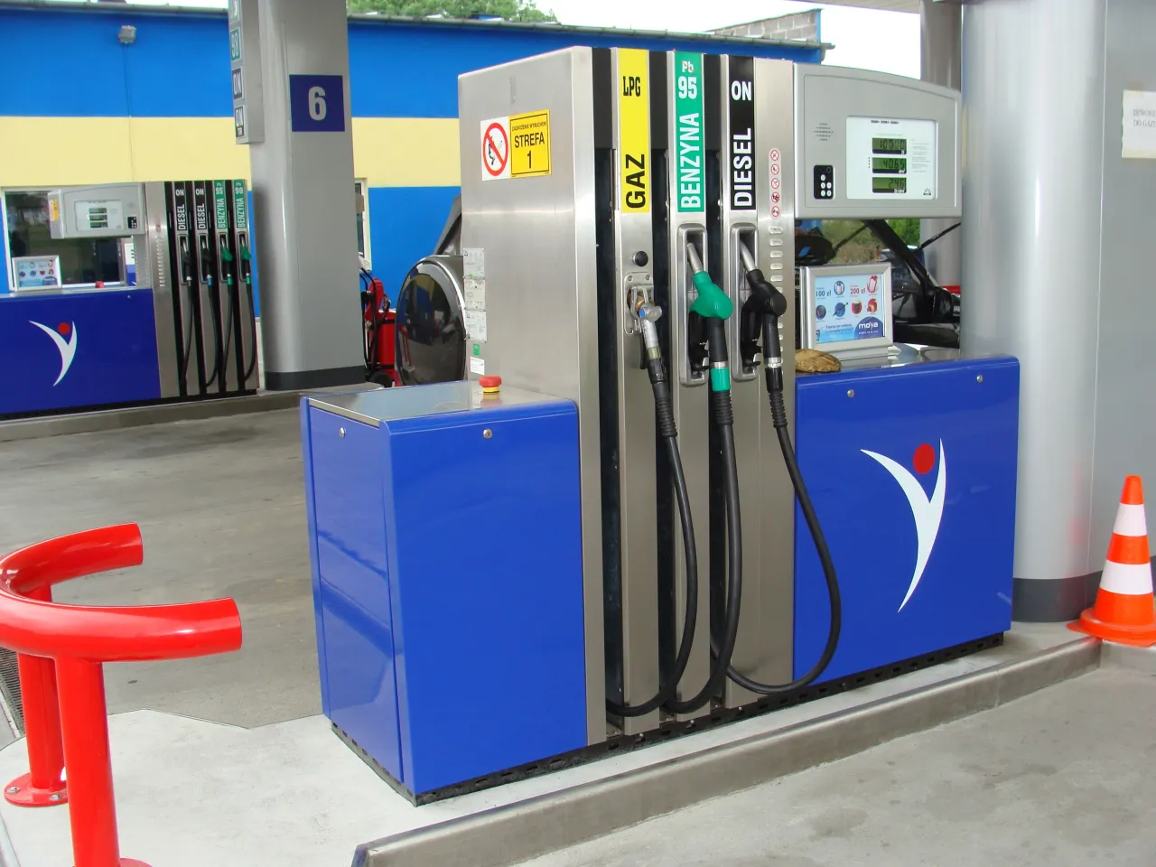 dystrybutor lpg na stacji paliw