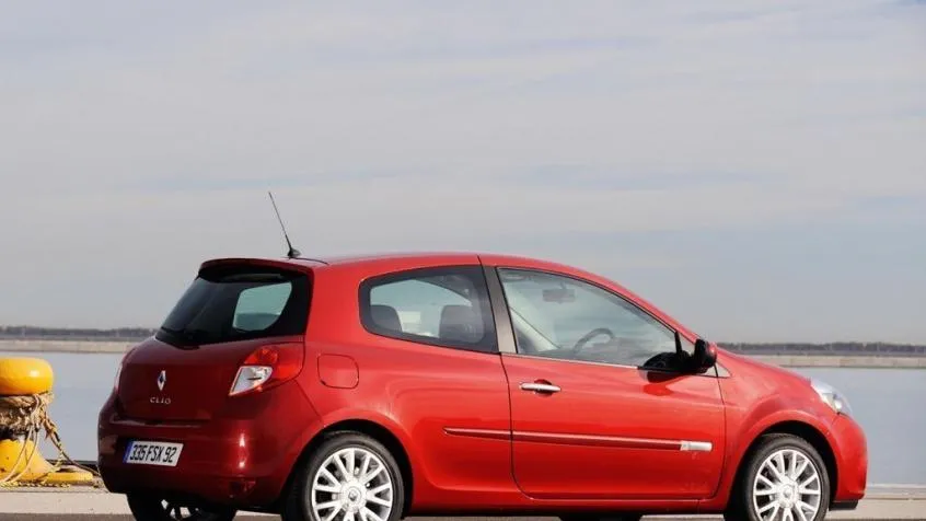 Renault Clio 3 hatchback