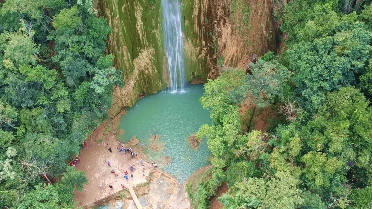 P&oacute;łwysep Saman&aacute; wodospad El Lim&oacute;n