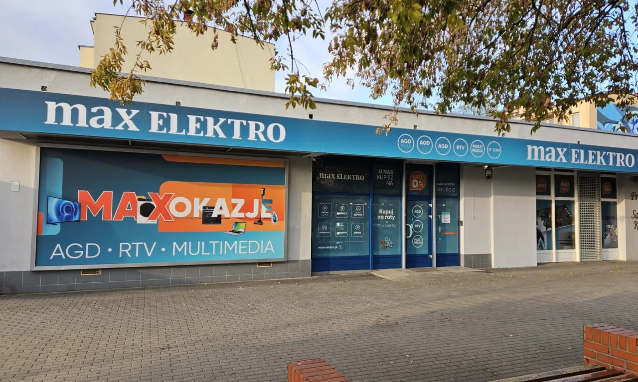 Mapa Polski z lokalizacjami sklep&oacute;w Max Elektro lub zdjęcie nowoczesnego sklepu Max Elektro