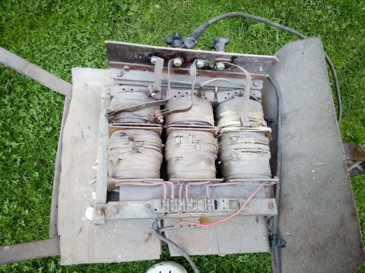 stara spawarka transformatorowa przekrój