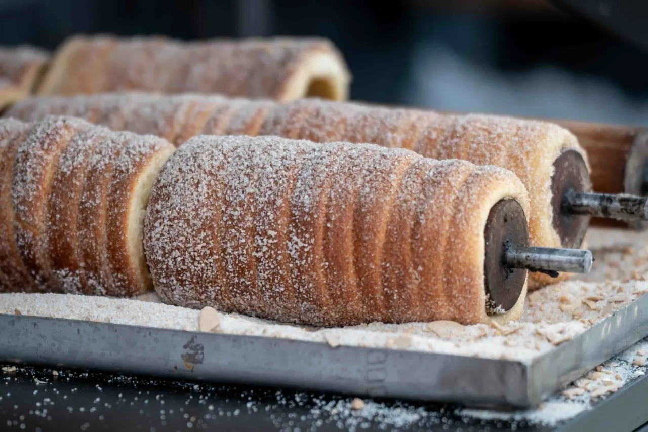 Bratysława street food langosze trdelnik