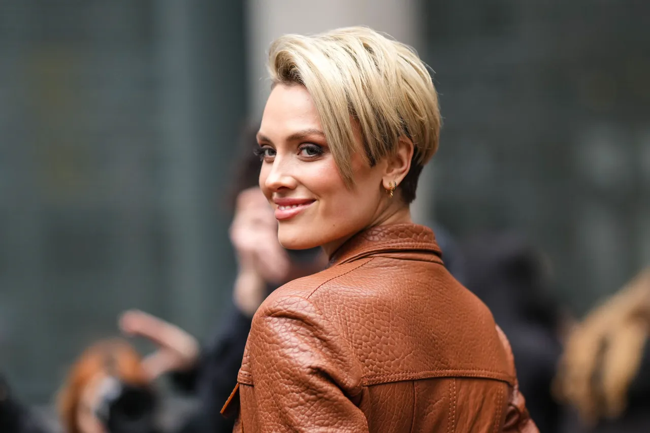 modne fryzury po 40 bob, pixie cut, shaggy hair