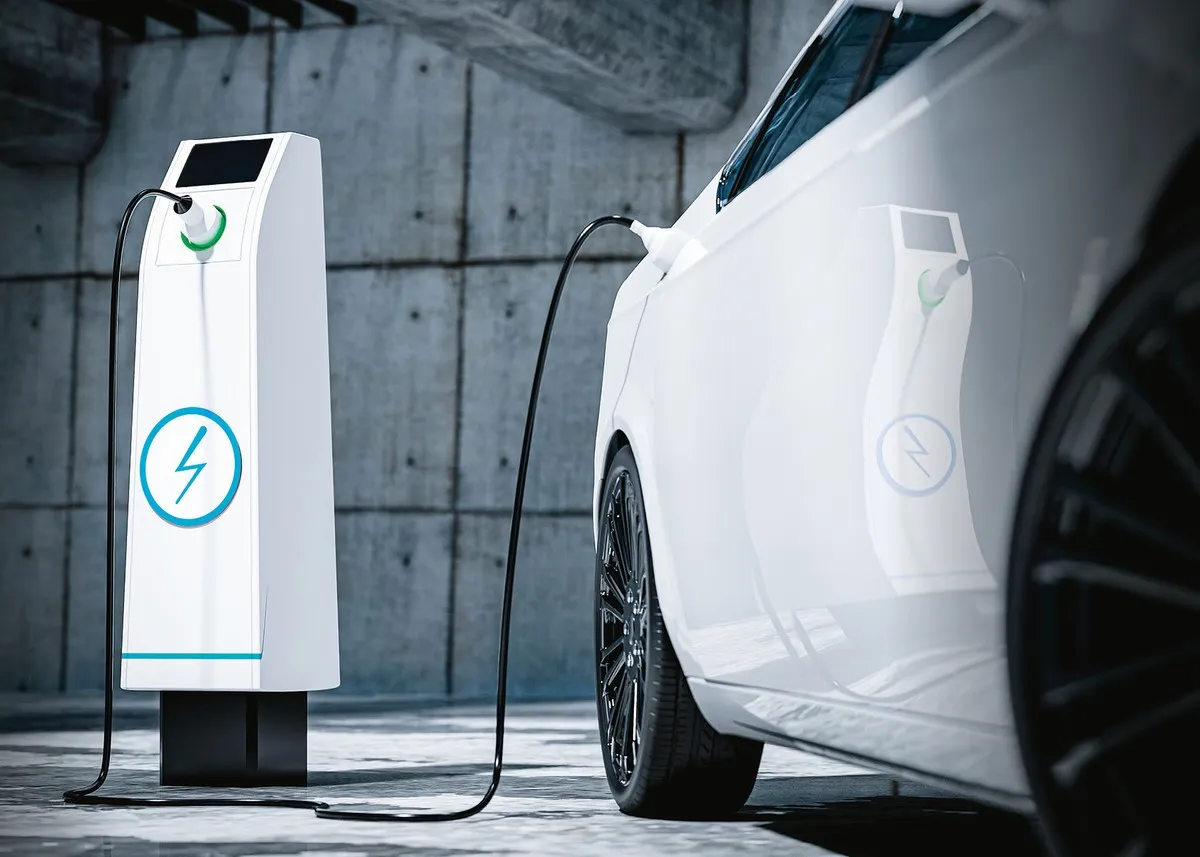 Przyszłość samochod&oacute;w elektrycznych w Polsce