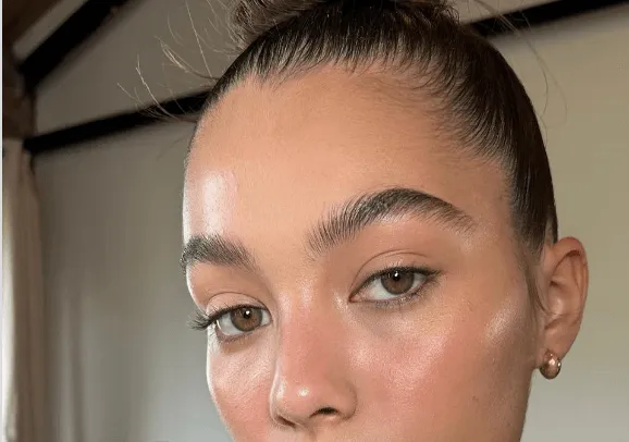 skóra z efektem glow, rozświetlona skóra ciała