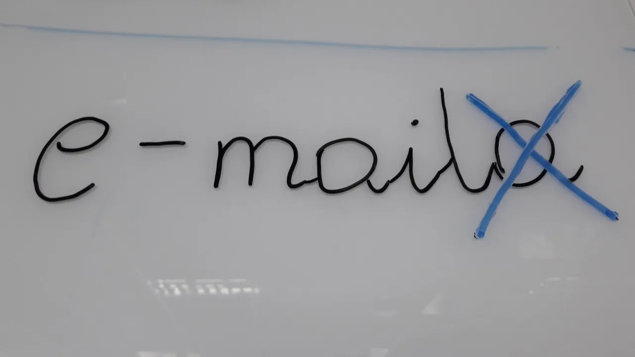 schemat budowy maila