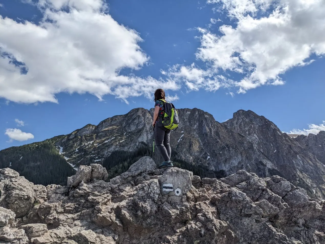Sarnia Skała widok na Giewont